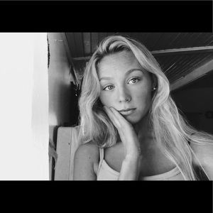 Meet your Posher, Alexys